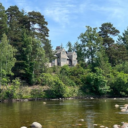 Lys-Na-Greyne Bed & Breakfast Aboyne Exterior photo