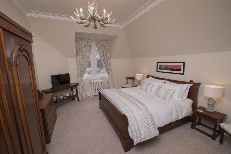 Lys-Na-Greyne Bed & Breakfast Aboyne Exterior photo