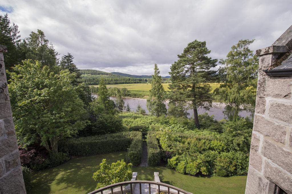 Lys-Na-Greyne Bed & Breakfast Aboyne Exterior photo